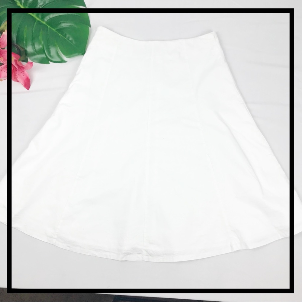 THE LIMITED White Bell Skirt Size 8